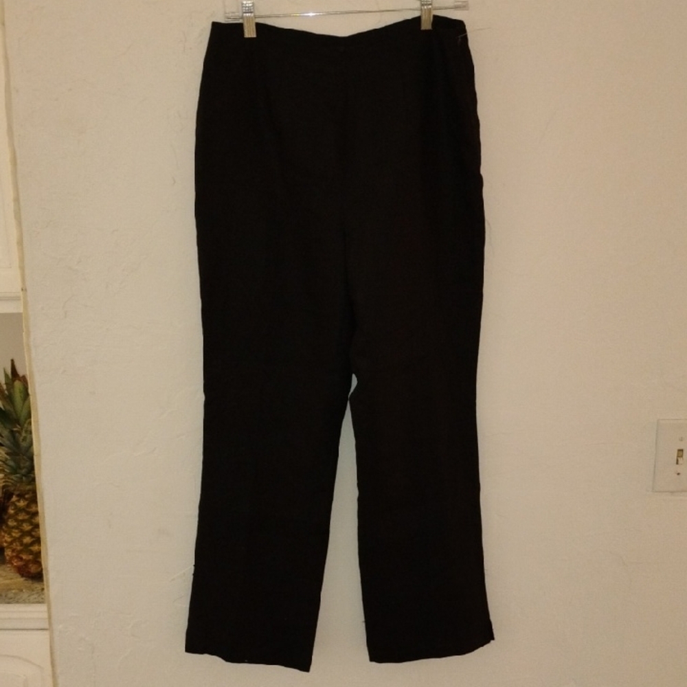 SilkLand Black Straight Leg Pants